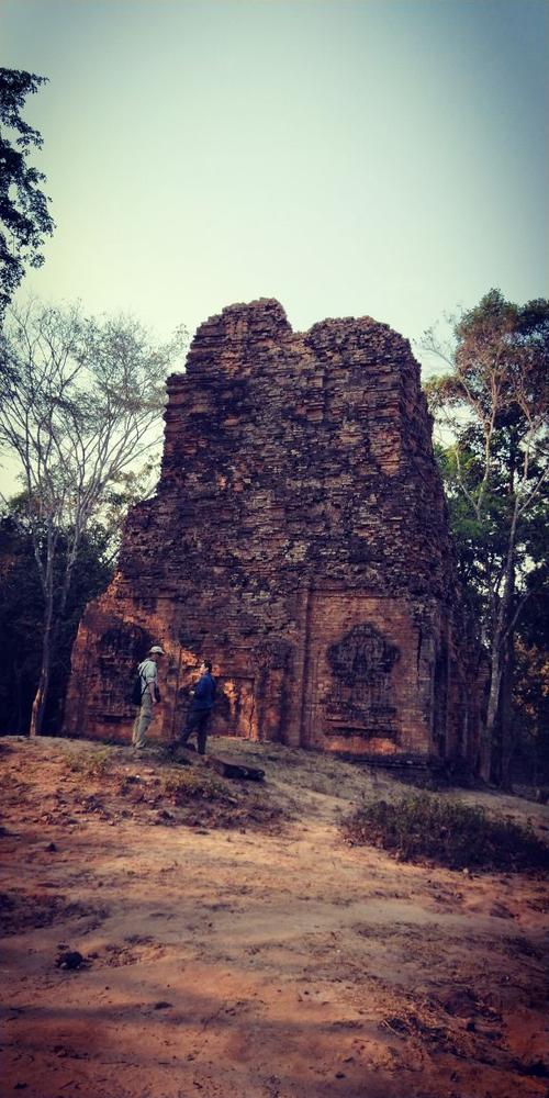 逃离雷格夫庄园手游下载_逃离雷格夫庄园官网下载_手机安卓苹果app