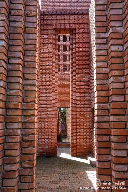 逃出红砖房子游戏下载_逃出红砖房子官网下载_手机安卓苹果app