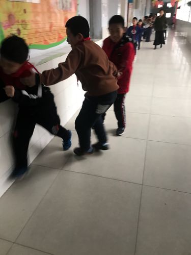 逃出打闹后的房子游戏下载_逃出打闹后的房子官网下载_手机安卓苹果app