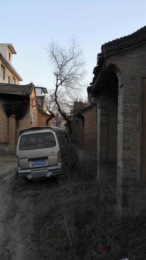 逃出奇怪老房子游戏下载_逃出奇怪老房子官网下载_手机安卓苹果app