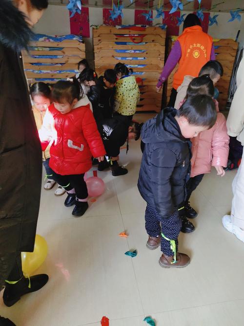 机器猫踩气球游戏下载_机器猫踩气球安卓下载_机器猫踩气球苹果下载