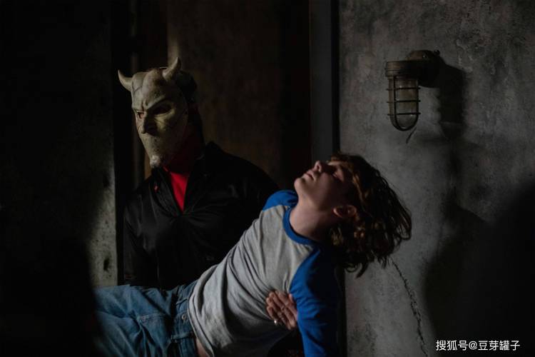 被绑架的男孩最全游戏攻略解说_被绑架的男孩最新游戏技巧通关