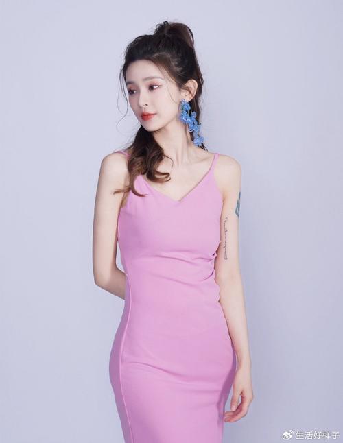 美女cc最全游戏攻略解说_美女cc最新游戏技巧通关