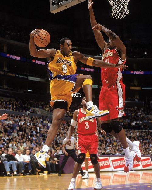 科比灌篮最全游戏攻略解说_科比灌篮最新游戏技巧通关