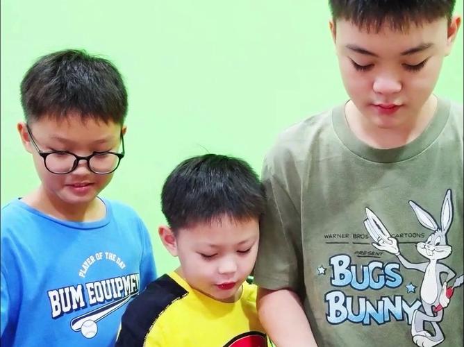 瓶盖挑战最全游戏攻略解说_瓶盖挑战最新游戏技巧通关