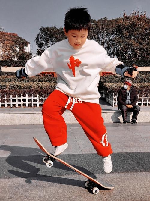 滑板男孩最全游戏攻略解说_滑板男孩最新游戏技巧通关