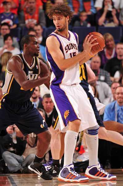 洛佩兹nba最全游戏攻略解说_洛佩兹nba最新游戏技巧通关