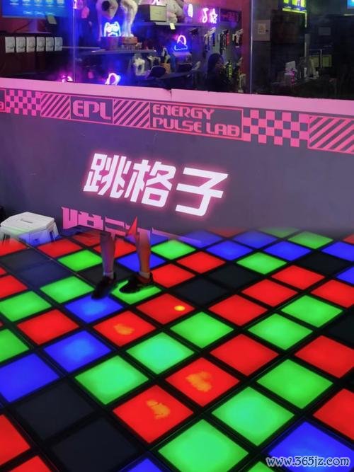 我想玩跳一跳最全游戏攻略解说_我想玩跳一跳最新游戏技巧通关